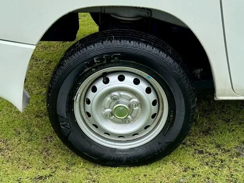 Mitsubishi Minicab Van