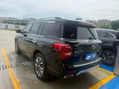 Gac GS8