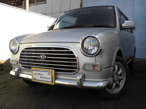 Daihatsu Mira Gino