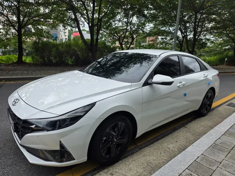 Hyundai Elantra (Avante)