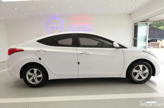 Hyundai Elantra (Avante)