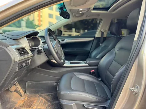 Geely Emgrand GL