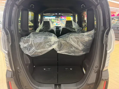 Honda N-BOX Custom