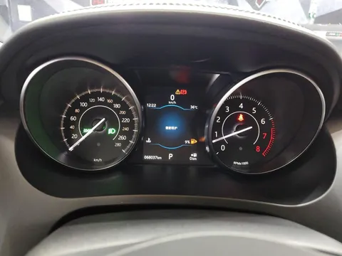 Jaguar E-Pace