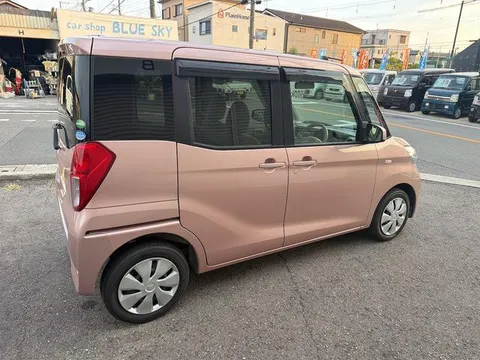 Mitsubishi eK Space