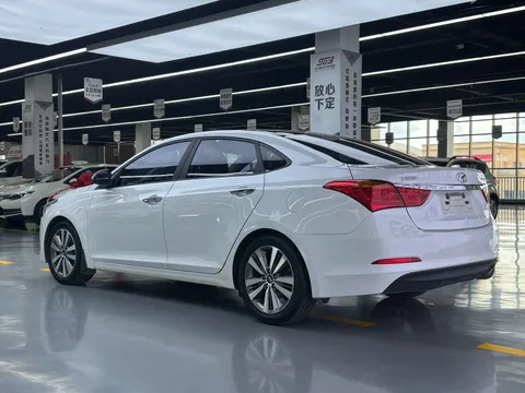 Hyundai Mistra