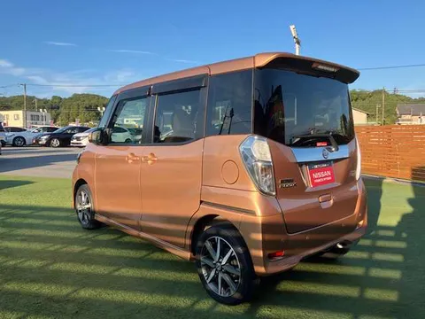 Nissan Dayz Roox