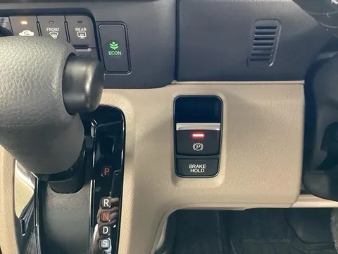 Honda N-BOX Joy