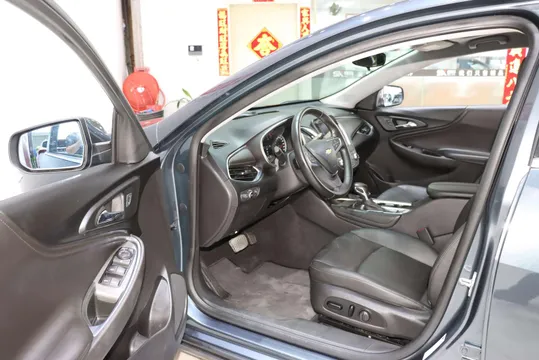 Chevrolet Malibu XL