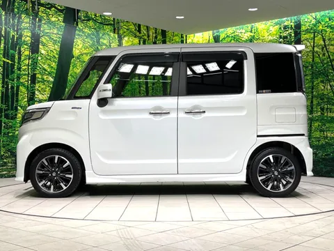 Suzuki Spacia Custom