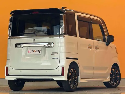 Suzuki Spacia Custom