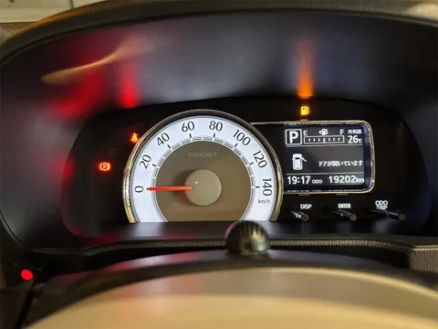 Daihatsu Mira Tocot