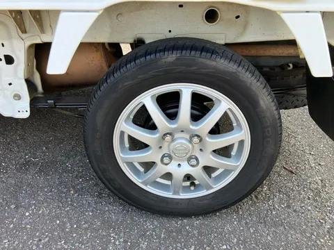 Nissan Clipper Truck