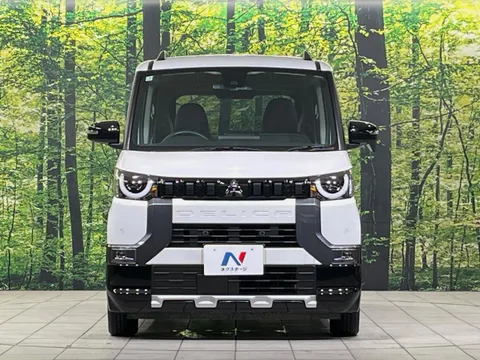 Mitsubishi Delica Mini