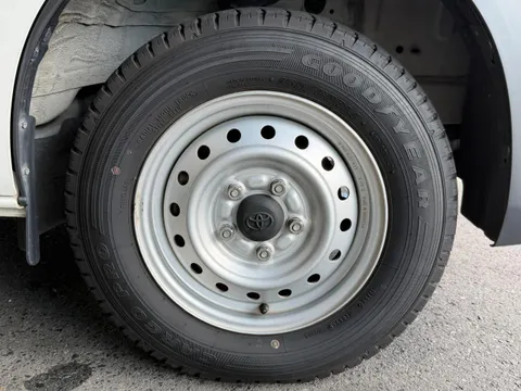 Toyota TownAce Van