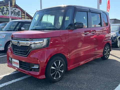 Honda N-BOX Custom