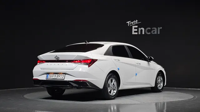 Hyundai Elantra (Avante)