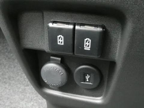 Suzuki Spacia Base