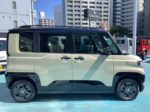 Mitsubishi Delica Mini