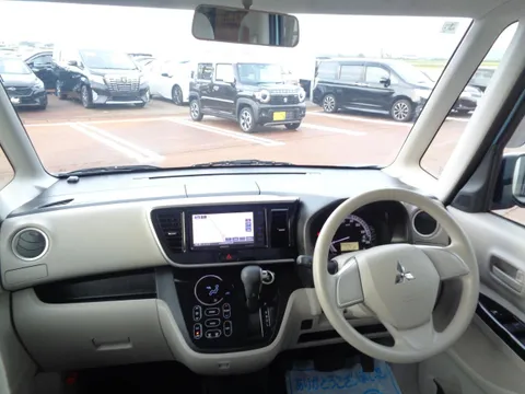 Mitsubishi eK Space