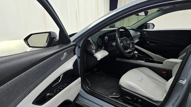 Hyundai Elantra (Avante)