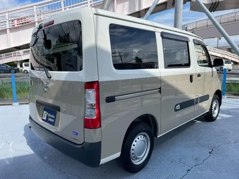Toyota TownAce Van