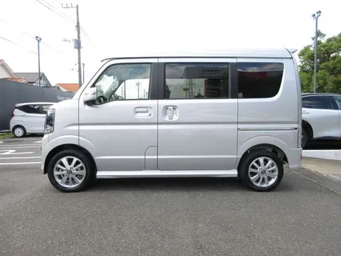 Nissan Clipper Rio