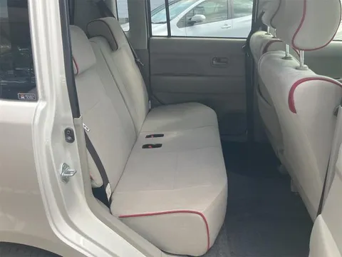 Toyota Pixis Space