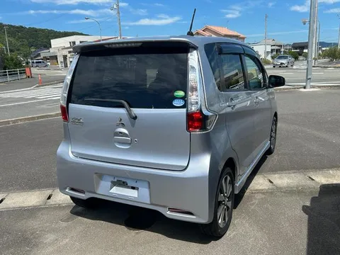 Mitsubishi eK Custom