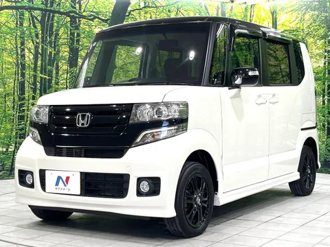 Honda N-BOX Custom