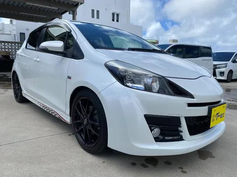 Toyota Yaris (Vitz)