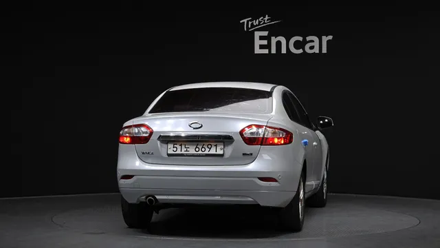 Renault SM3