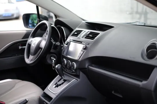 Mazda Mazda 5