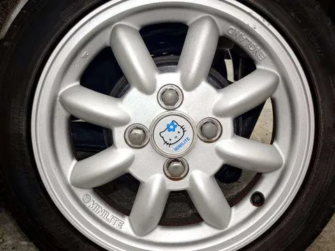 Daihatsu Mira Gino