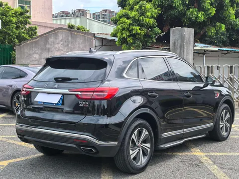 Hongqi HS5