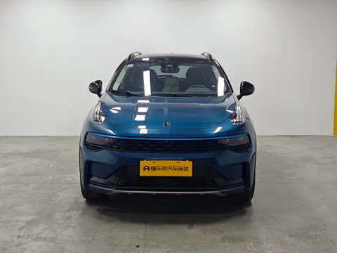 Lynk & Co 01