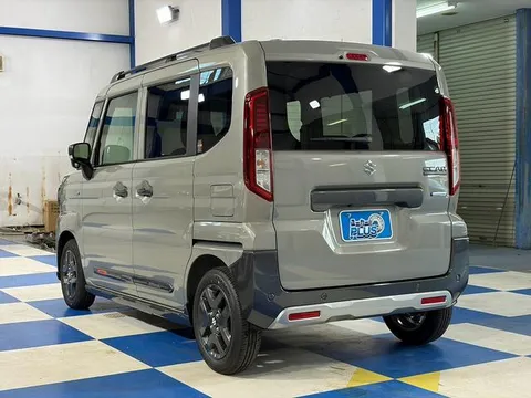 Suzuki Spacia Gear