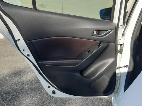 Mazda Axela Sport