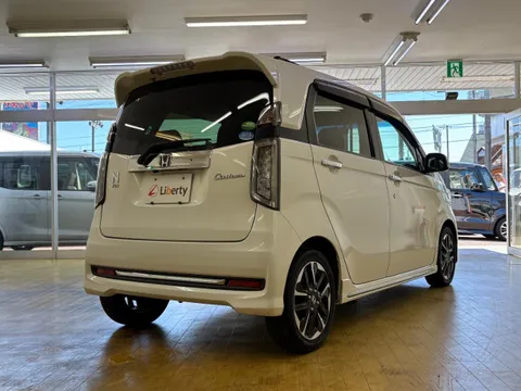 Honda N-WGN Custom