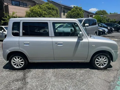 Suzuki Alto Lapin