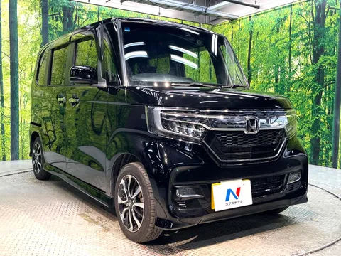Honda N-BOX Custom