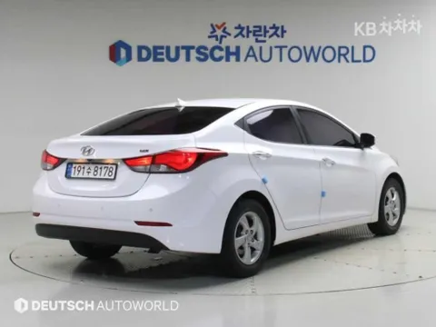 Hyundai Elantra (Avante)