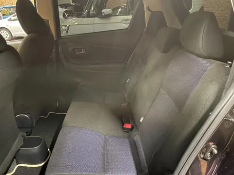 Toyota Yaris (Vitz)