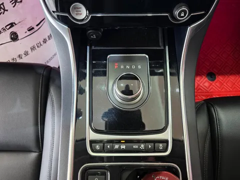 Jaguar XFL