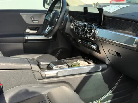 Mercedes-Benz Mercedes-Benz GLB