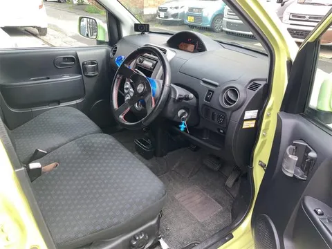 Nissan Otti