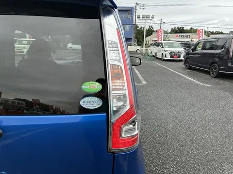 Mitsubishi eK Custom
