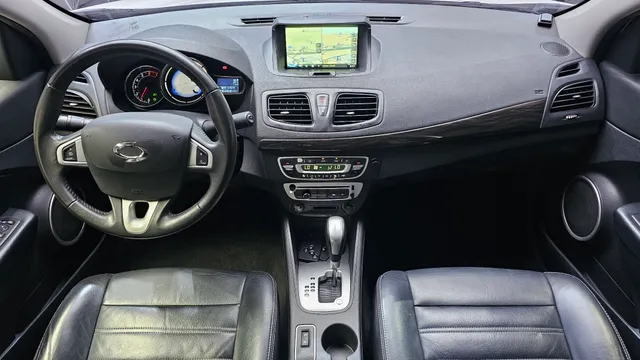 Renault SM3