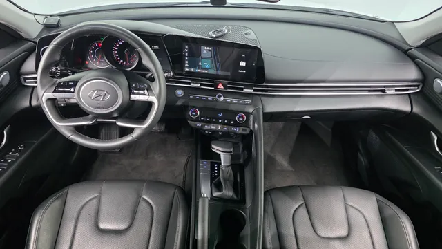Hyundai Elantra (Avante)