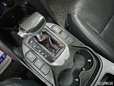 Hyundai Grand Santa Fe (Maxcruz)